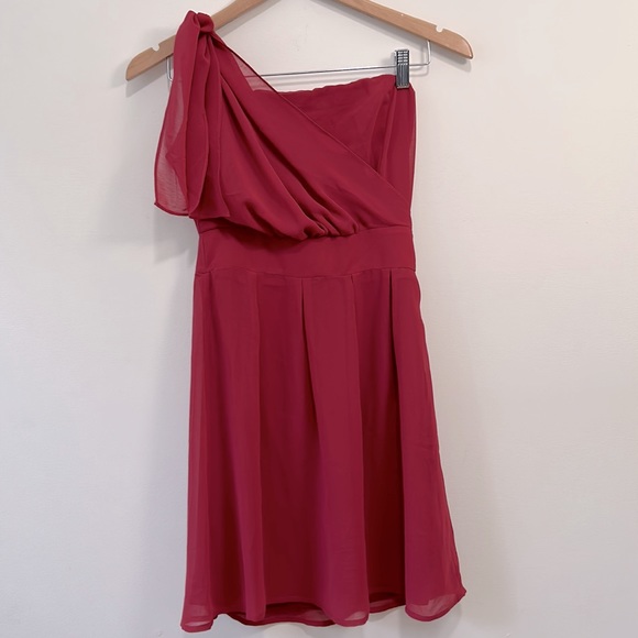 Emmelee Dress Womens Small Red/Maroon Off Shoulder Mini - Picture 2 of 12